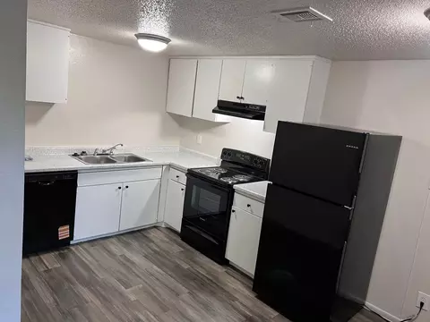 1246 S Memorial Dr, Tulsa, OK 74112