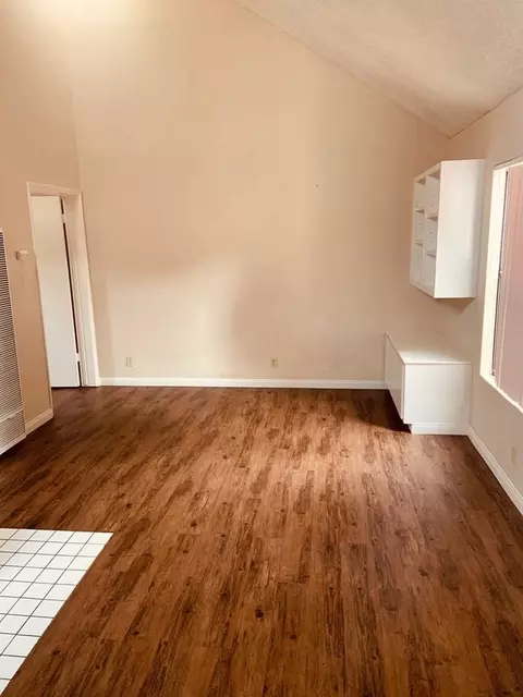 1743 Oliver Ave, San Diego, CA 92109