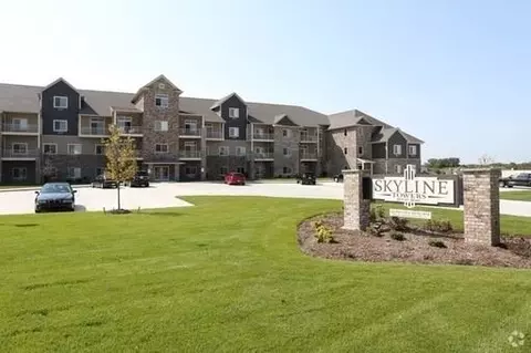 9511 81st St, Pleasant Prairie, WI 53158