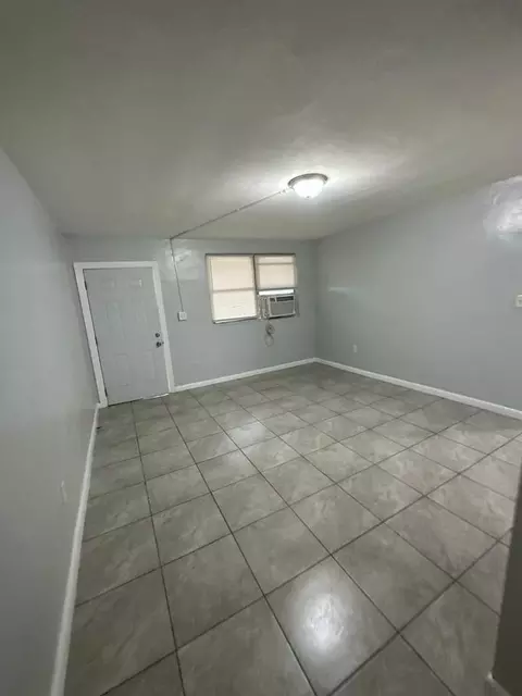 1230 W 3rd St, Jacksonville, FL 32209