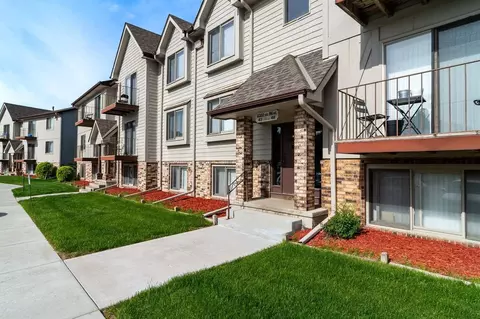 6300 S 96th St, Omaha, NE 68127