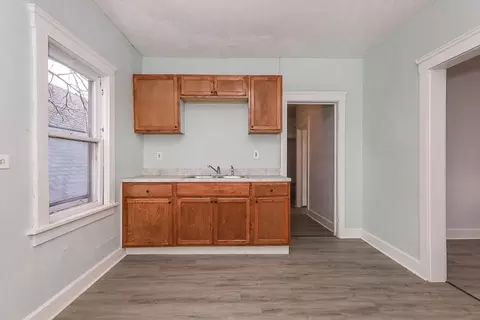 2307 Garden Ave, Cleveland, OH 44109