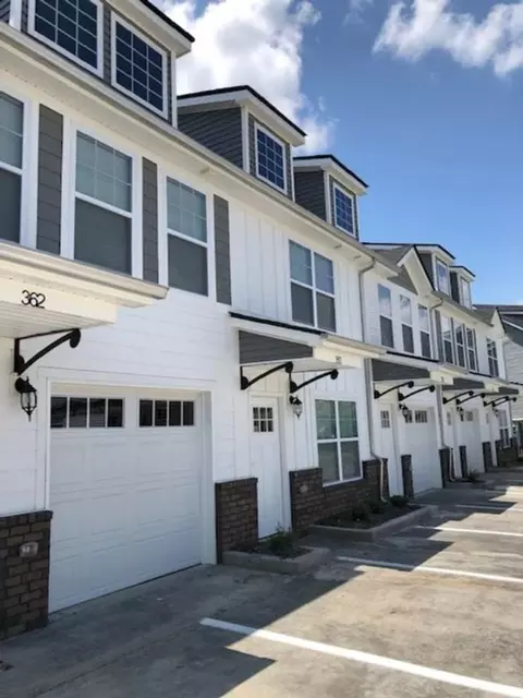 346 Landrum Pl, Clarksville, TN 37043