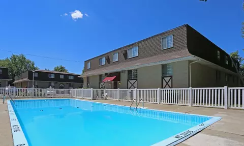 1717 Trinity Pl NW, Canton, OH 44709 photo 4