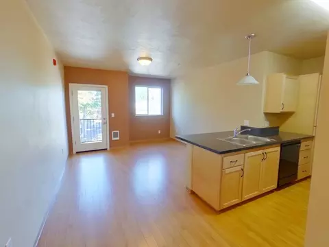 362 E 12th Ave, Eugene, OR 97401 photo 4