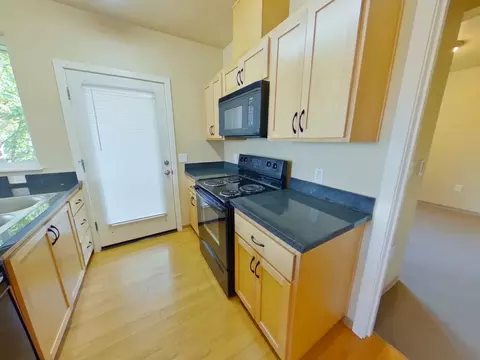 362 E 12th Ave, Eugene, OR 97401 photo 17