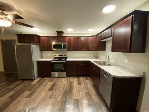 216 Sunset Pl, Neillsville, WI 54456