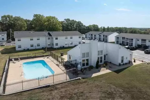 101 Timber Ridge Dr, Hillsboro, MO 63050