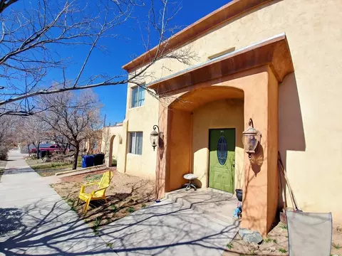 1211 Copper Ave NE, Albuquerque, NM 87106
