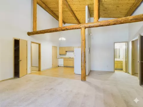 2555 Mission Rd, North Pole, AK 99705
