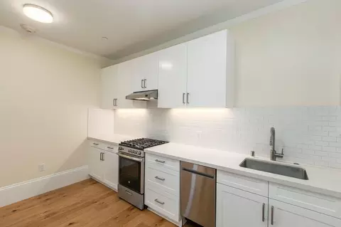 3525 17th St, San Francisco, CA 94110