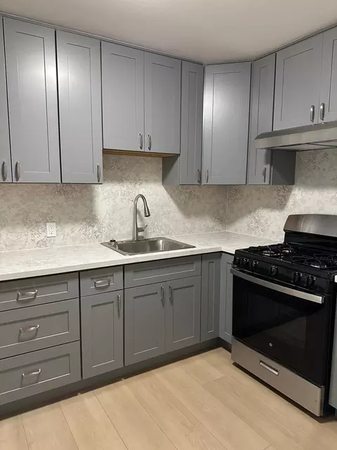 2039 Macarthur Blvd, Oakland, CA 94602