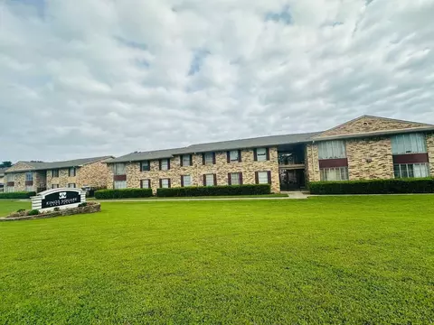 2625 E Illinois Ave, Dallas, TX 75216