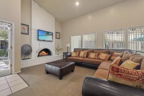 921 Paseo Camarillo, Camarillo, CA 93010 photo 4