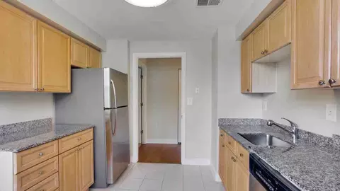 4411 Connecticut Ave NW, Washington, DC 20008 photo 12