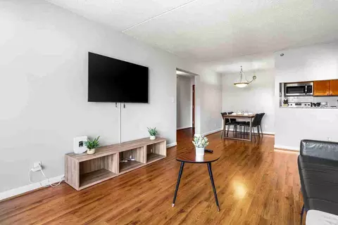 12 Th Rd S, Arlington, VA 22202