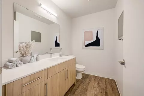 422 Yale Ave N, Seattle, WA 98109 photo 41