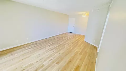 2580 E Tahquitz Canyon Way, Palm Springs, CA 92262