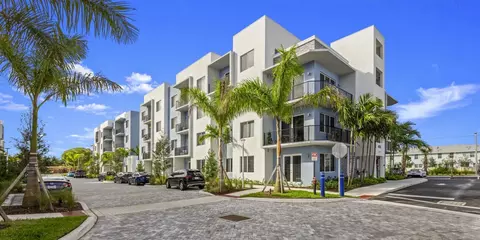 400 SE Central Pkwy, Stuart, FL 34994 photo 13