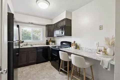 1 Kafern Dr, Lochearn, MD 21207 photo 3