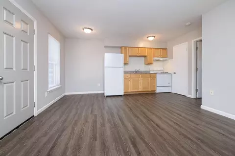 4806 Saddlebrook Ln, Louisville, KY 40216