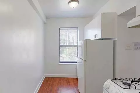 4726 S Woodlawn Ave, Chicago, IL 60615