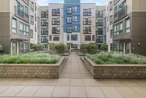 523 Broadway E, Seattle, WA 98102 photo 30