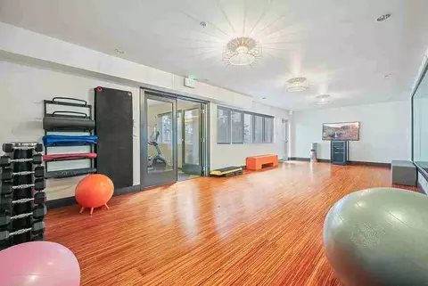 523 Broadway E, Seattle, WA 98102 photo 38