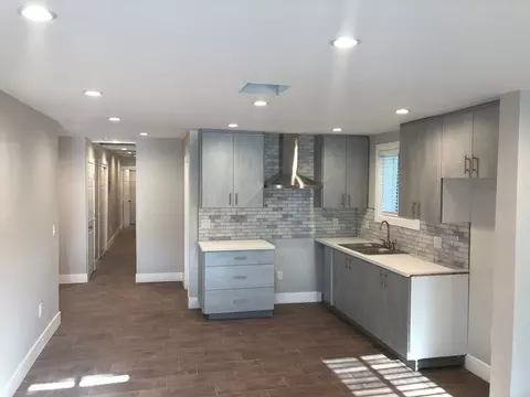 6112 S San Pedro St, Los Angeles, CA 90003