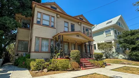 2247 Derby St, Berkeley, CA 94705 photo 13