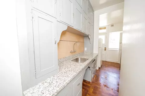 2247 Derby St, Berkeley, CA 94705 photo 3