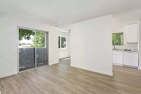 266 N El Camino Real, Oceanside, CA 92058 photo 10