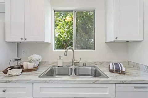 266 N El Camino Real, Oceanside, CA 92058 photo 5