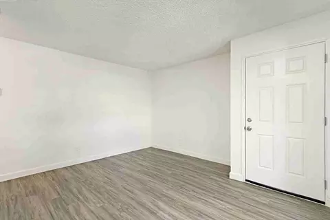 266 N El Camino Real, Oceanside, CA 92058 photo 12
