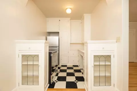 1431 SW Park Ave, Portland, OR 97201