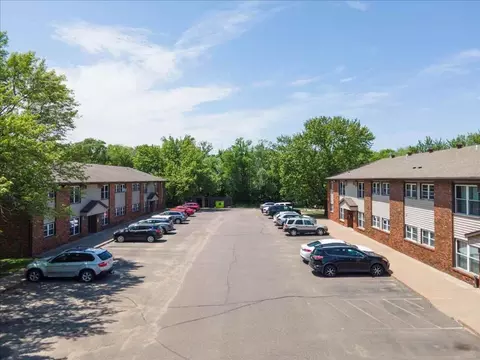 1721 Broadway St S, Menomonie, WI 54751