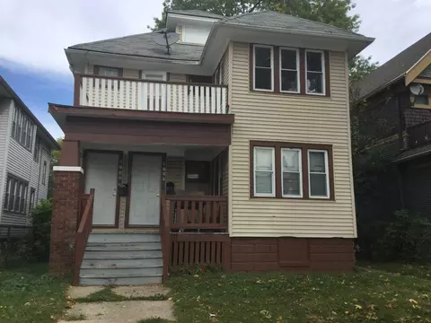 3730 W Roberts St, Milwaukee, WI 53208