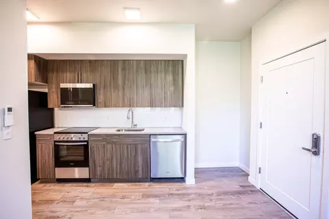 1311 SW Gibbs St, Portland, OR 97239