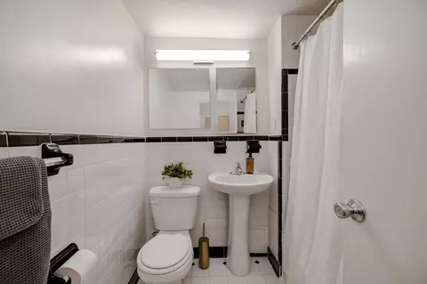 2800 Quebec St NW, Washington, DC 20008 photo 17