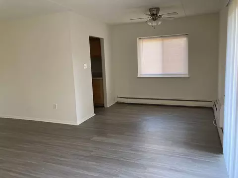 1901 W Chester Pike, Havertown, PA 19083