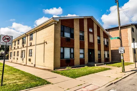 2225 E 87th St, Chicago, IL 60617 photo 3