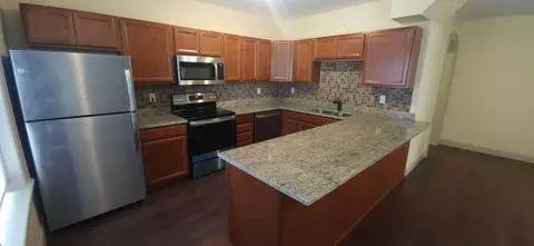 1416 E State St, Rockford, IL 61104