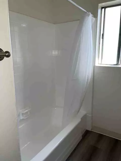 18400 Napa St, Northridge, CA 91325 photo 8