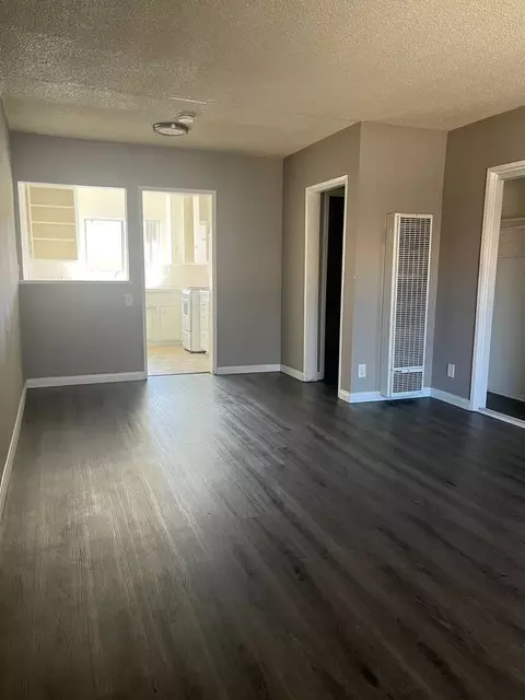 18400 Napa St, Northridge, CA 91325 photo 11