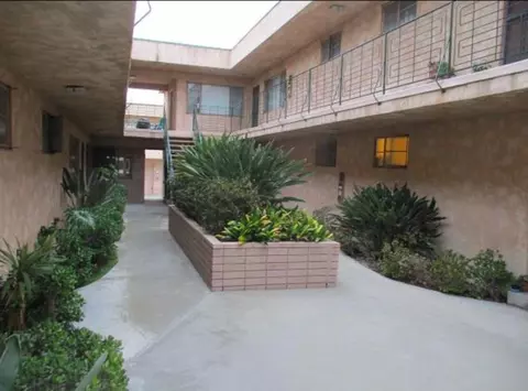 701 Meyer Ln, Redondo Beach, CA 90278 photo 13