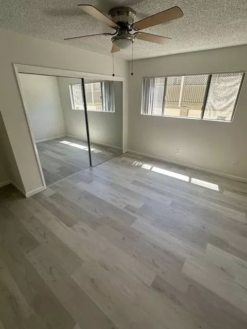 701 Meyer Ln, Redondo Beach, CA 90278 photo 4