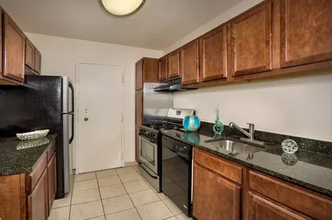 1001 Spring St, Silver Spring, MD 20910 photo 12