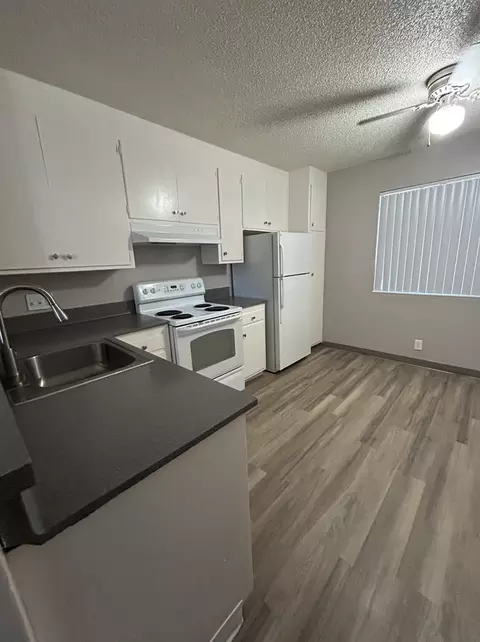 1625 Scenic Dr, Modesto, CA 95355