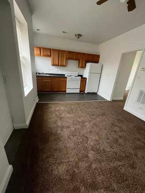 7241 S Phillips Ave, Chicago, IL 60649