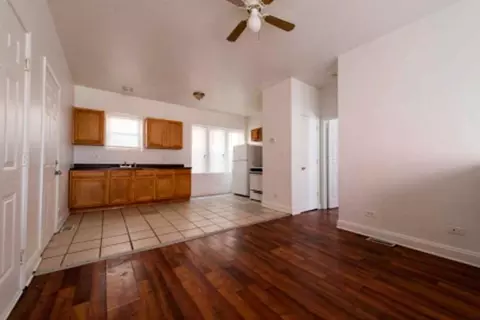 7241 S Phillips Ave, Chicago, IL 60649